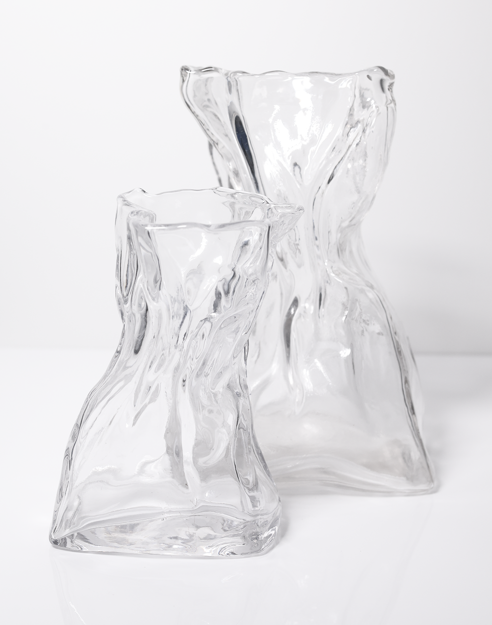 Tall Twisted Glaciar Vase