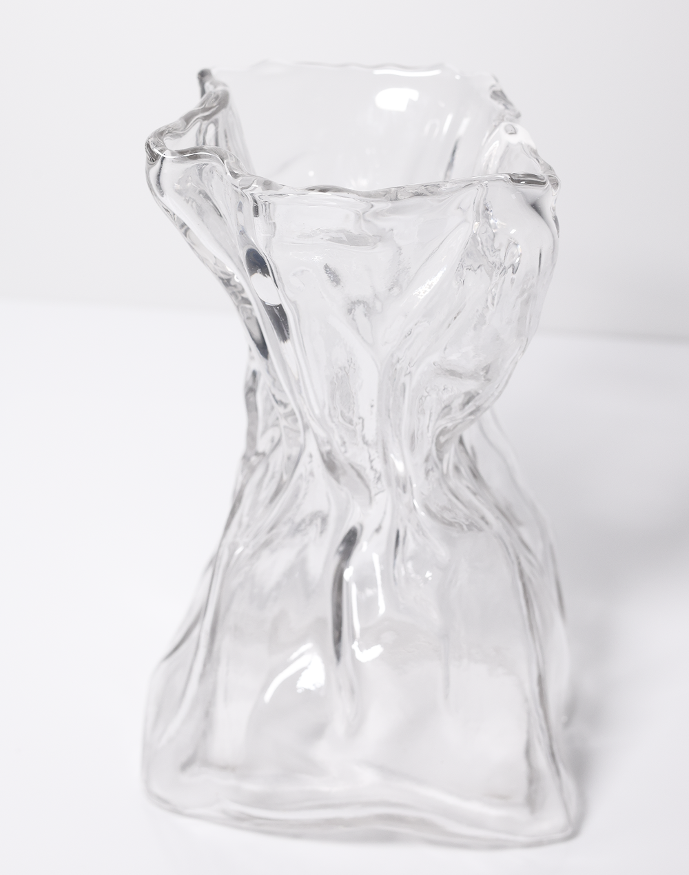 Short Twisted Glaciar Vase