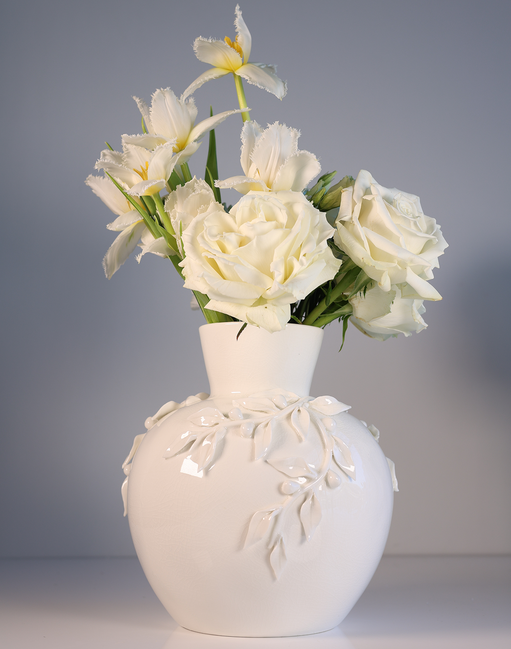 Laurel Neck Vase White