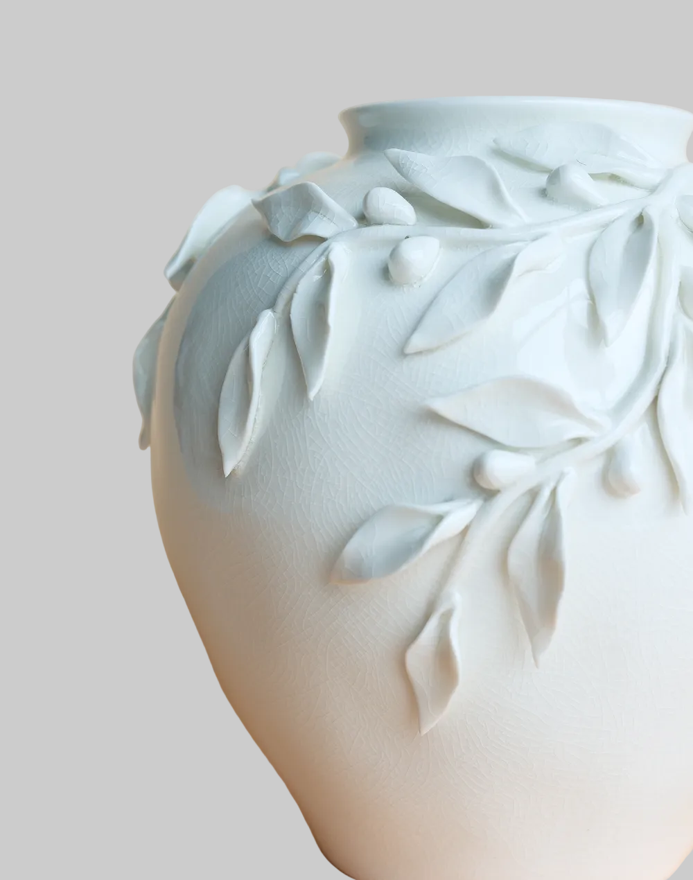 Laural Vase