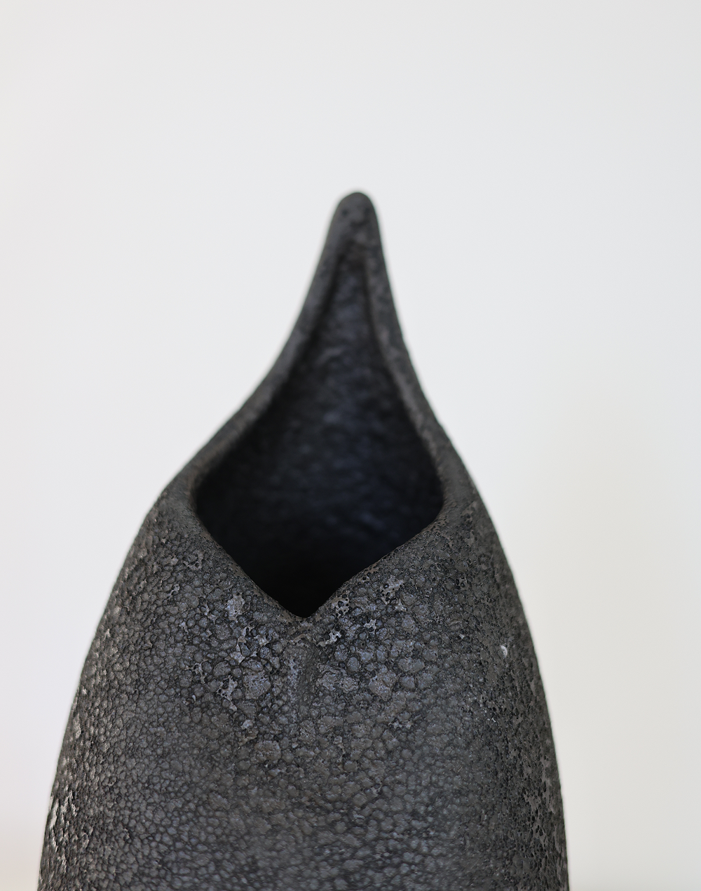 TerraForge Onyx Cut Mouth Vase Large